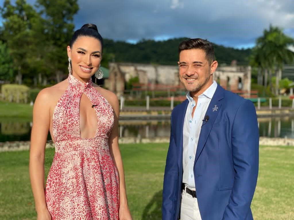Nicole Colón y Miguel Deliz, gala coronacion NBPR dic 2020- 2.jpg